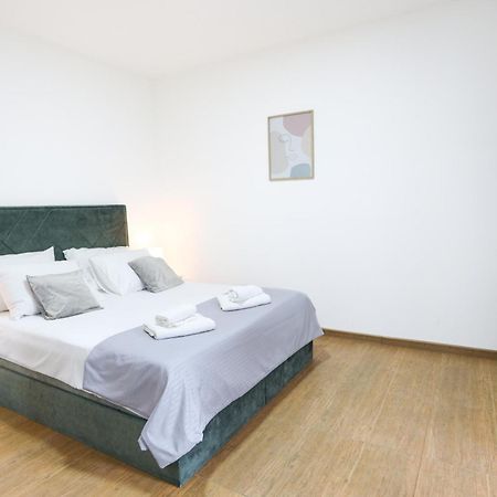 Airport Stay Apartments Surčin Extérieur photo