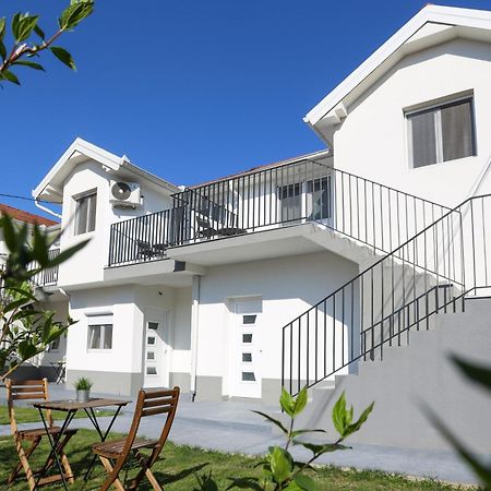 Airport Stay Apartments Surčin Extérieur photo