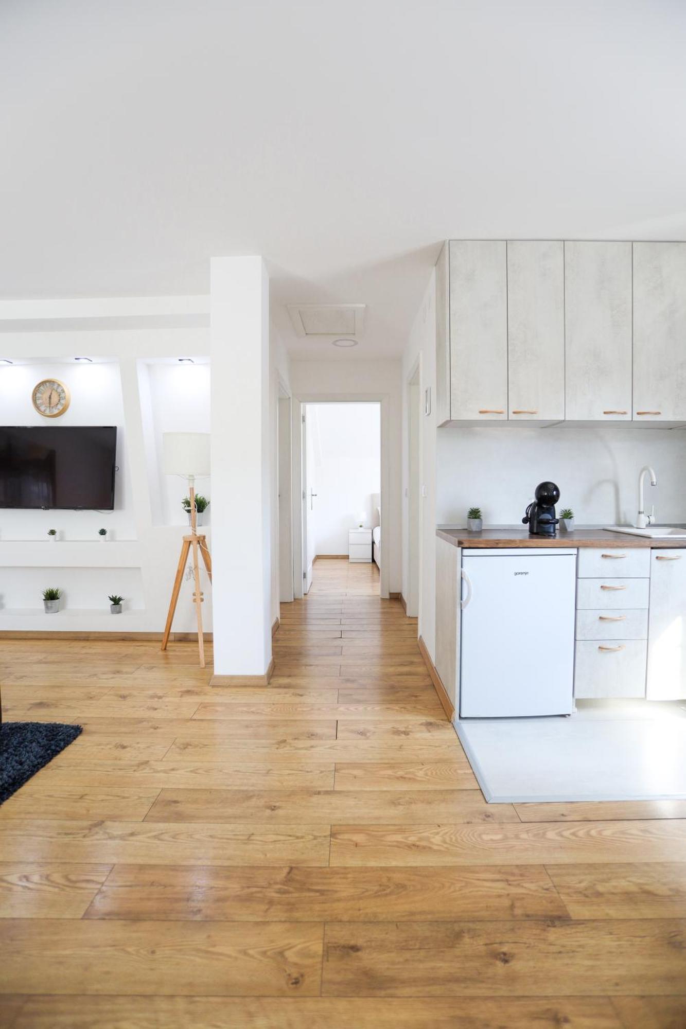 Airport Stay Apartments Surčin Extérieur photo