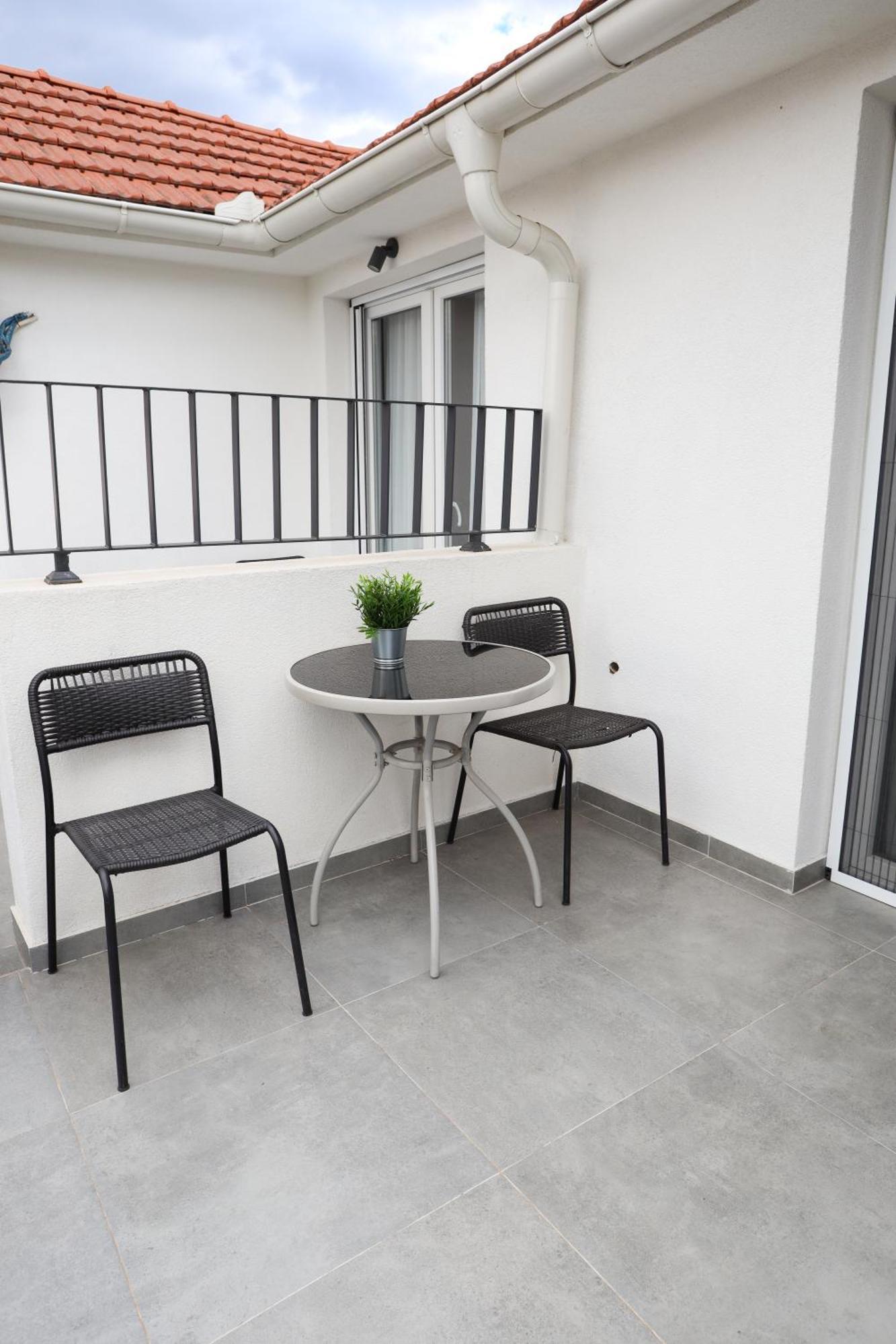 Airport Stay Apartments Surčin Extérieur photo